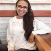 Profesora de español e inglés ofrece clases para primaria y apoyo académico a estudiantes individuales.